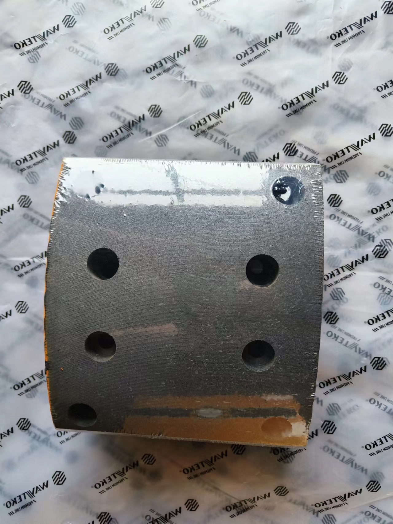 Накладка тормозная передняя (8 отверстий) VGD95 T5G WAYTEKO PREMIUM